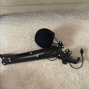 Adjustable Yeti Snowball Microphone Arm with Pop Filter